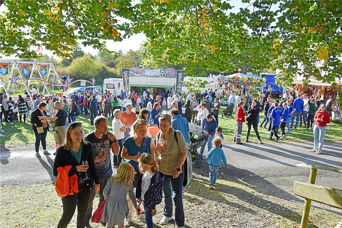 Kelterfest und Umzug in Aspach, Kelterfest wie früher mit Festumzug am Sonntag i...