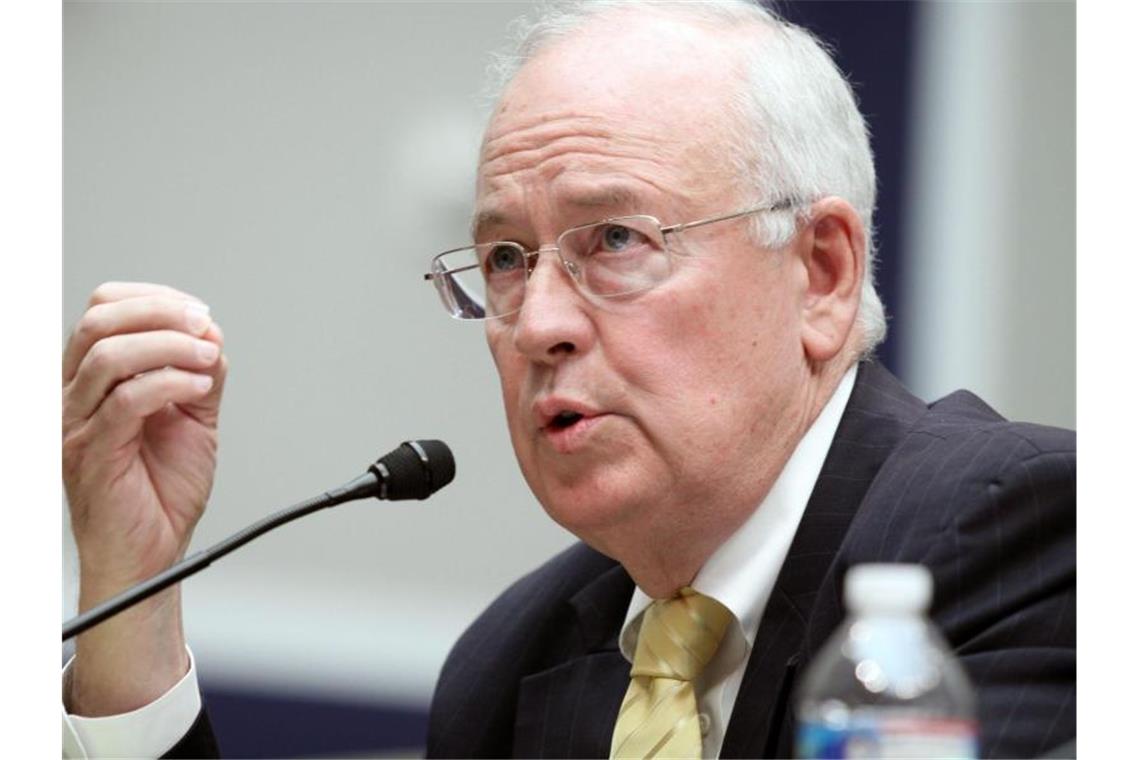 Ken Starr, der Sonderermittler im Amtsenthebungsverfahren gegen den damaligen US-Präsidenten Clinton, wird dem Team der Trump-Verteidiger angehören. Foto: Lauren Victoria Burke/FR132934 AP/dpa/Archivbild vom 08.05.2014