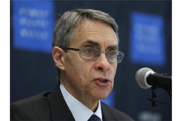 Kenneth Roth wollte eigentlich am Dienstag in Hongkong den Jahresbericht der Menschenrechtsorganisation Human Rights Watch vorstellen. Foto: Lee Jin-Man/AP/dpa