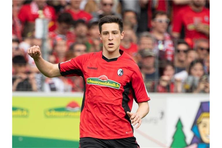 Keven Schlotterbeck am Ball. Foto: Sebastian Gollnow/Archivbild
