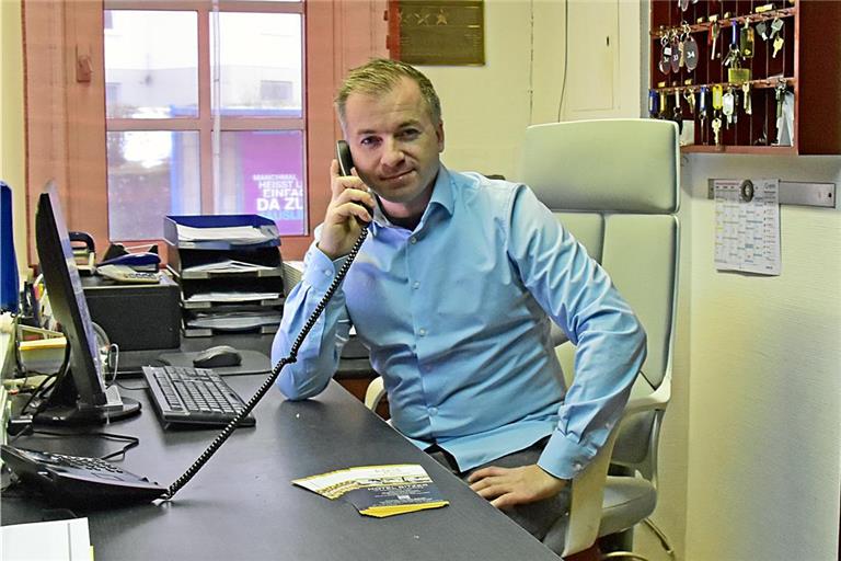 Kevin Kitlinger, Geschäftsführer des Hotel Bitzer in Backnang, spürt die Auswirkungen der Erhöhung des Mindestlohns. Foto: Tobias Sellmaier