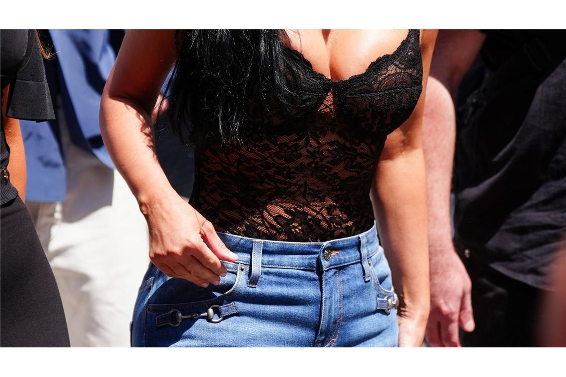 Kim Kardashian gehört zu den vielen Promis beim Formel-1-Gastspiel in Monaco.