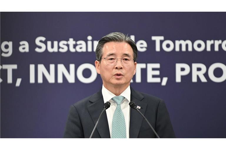 Südkorea und USA klären Handelsabkommen Kim Yong Bum, Leiter im Präsidentenstab für Politik, gibt Auskunft über die Details der Handelseinigung mit den USA.