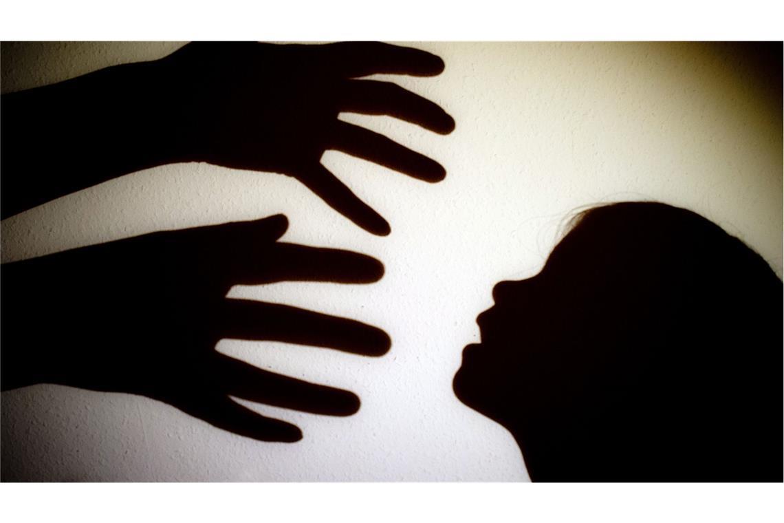 Millionen Kinder sind laut Studie Opfer von sexueller Gewalt Kinder sind laut der Studie im Schnitt elf Jahre alt, wenn sie den ersten Missbrauch erleben (Symbolbild).
