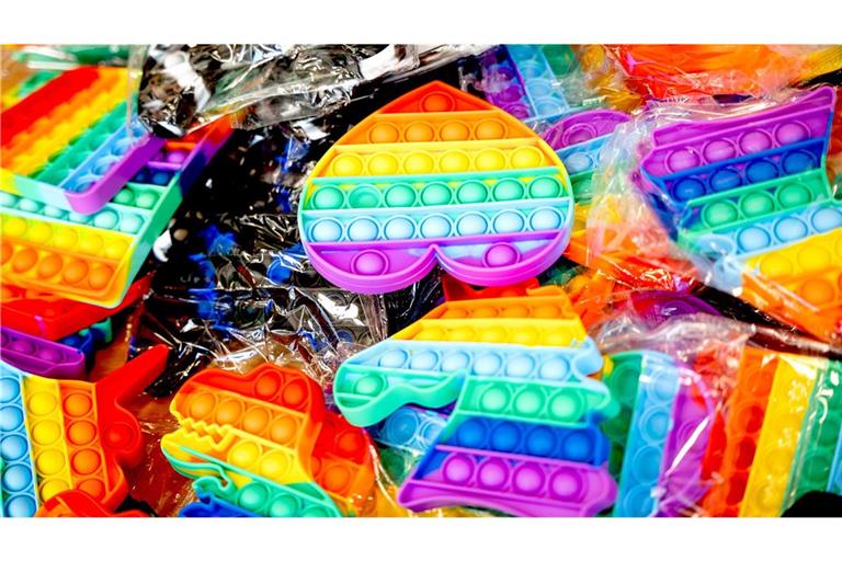 Kinderspielzeug ist zu häufig mit giftigen Stoffen belastet. Die EU will dem nun einen Riegel vorschieben.