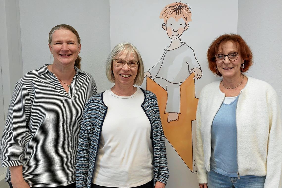 Kirsten Allgayer (von links), Regina Lierheimer und Birgit Rößler blicken auf eine eindrucksvolle Entwicklung seit den Anfängen des Kinder- und Jugendhospizdienstes zurück. Foto: Armin Fechter