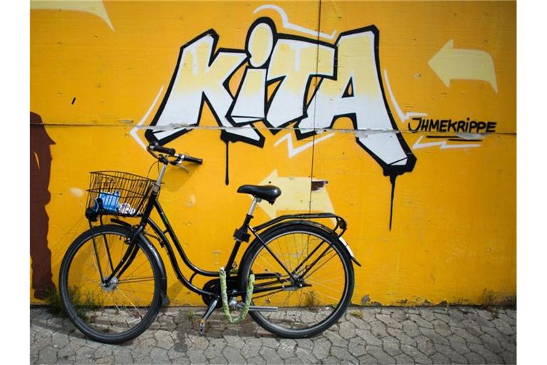 „KiTa“-Graffiti. Foto: Julian Stratenschulte/dpa/Symbolbild