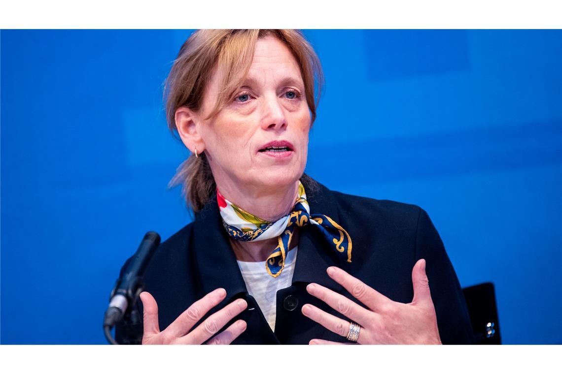 Warnung vor Kita-Sterben in ostdeutschen Bundesländern Kitas sind Ländersache. Bundesfamilienministerin Karin Prien (CDU) ist gegen pauschale Lösungen. (Archivbild)