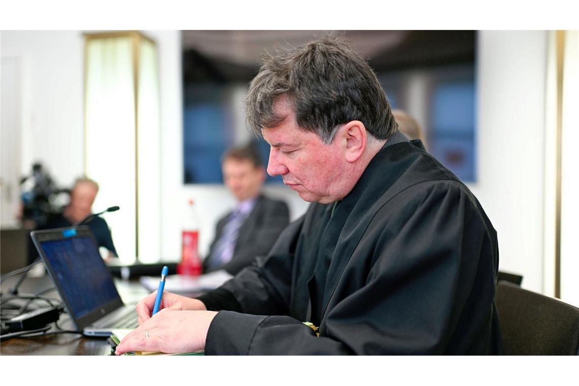 Kläger wollen wegen angeblich verzerrter Berichterstattung keinen Rundfunkbetrag zahlen.