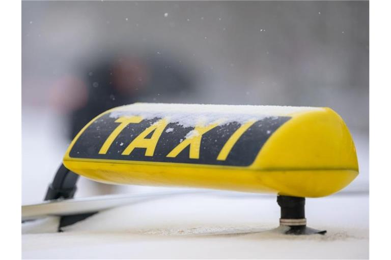 Klassische Taxi-Anbieter sollen durch die Neuregelung geschützt werden. Foto: Jonas Walzberg/dpa