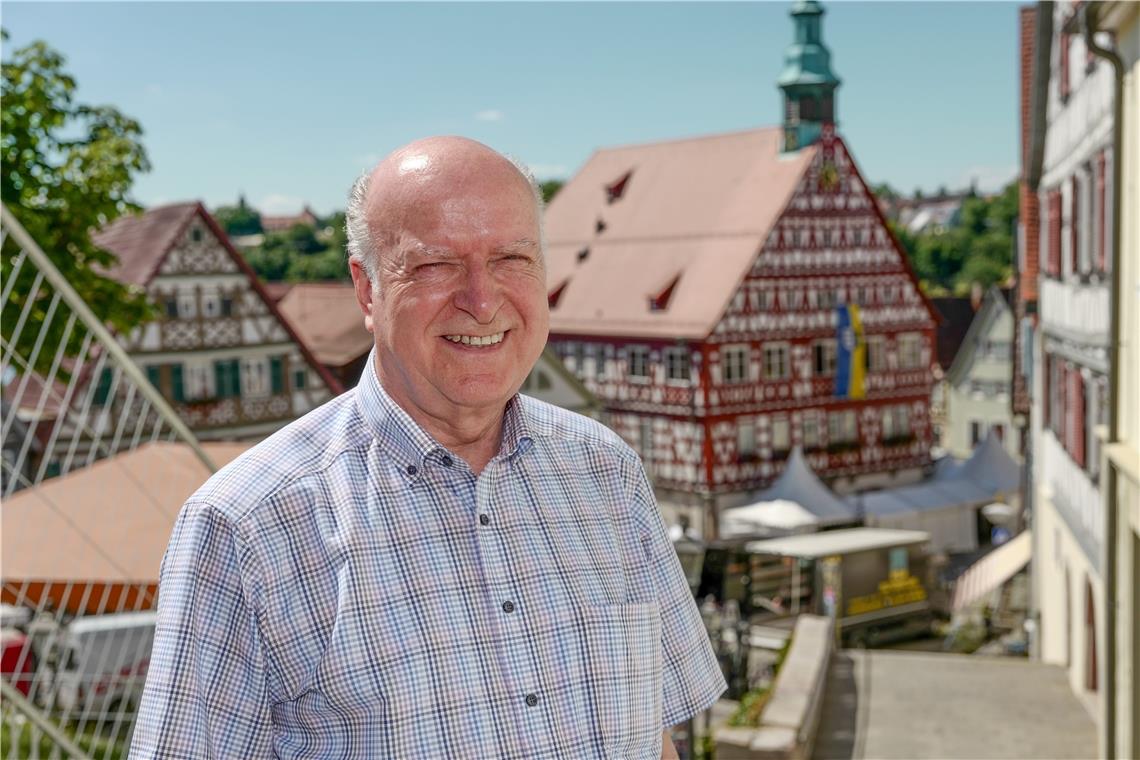 Klaus Erlekamm (links) ist der Mann der ersten Stunde. Auf ihm ruhte anfangs die gesamte Verantwortung. Zwei Dutzend Jahre später übernahm Jürgen M. Häfner die Regie.Fotos: Edgar Layher