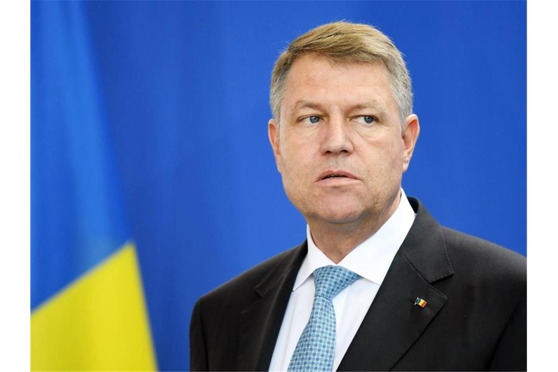 Klaus Iohannis ist seit 2014 Präsident von Rumänien und wurde im November im Amt bestätigt. Foto: Maurizio Gambarini/dpa
