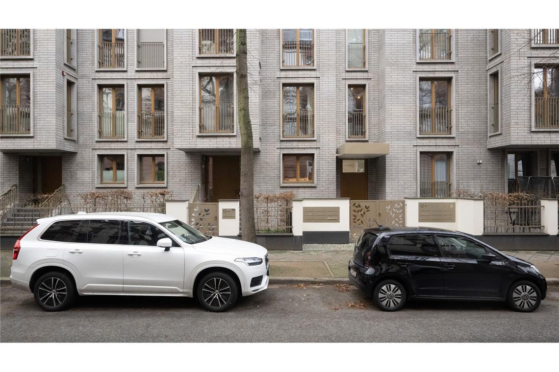 Es gibt weniger Stinker auf den deutschen Straßen Kleine Autos werden seltener - SUVs und Geländewagen nicht. (Archivbild)
