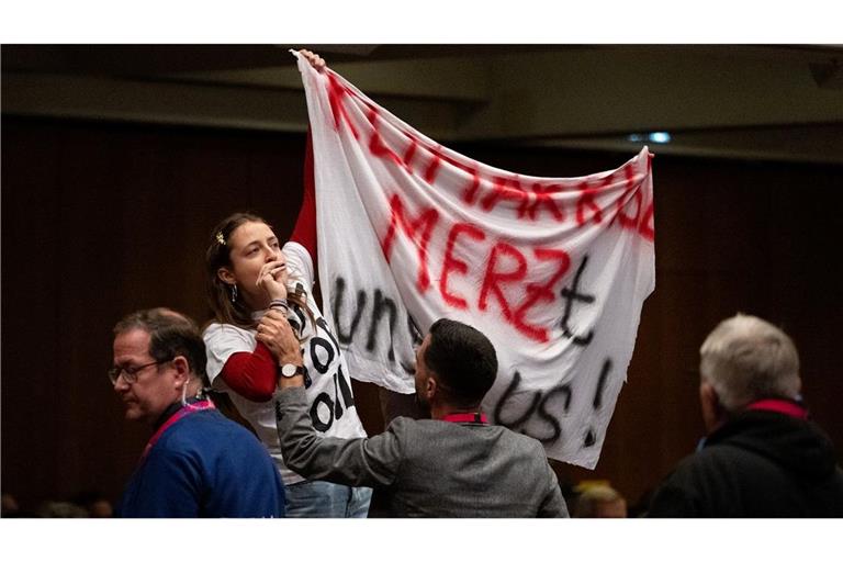 Klimaaktivisten stören Katholikentag – Protest gegen Merz