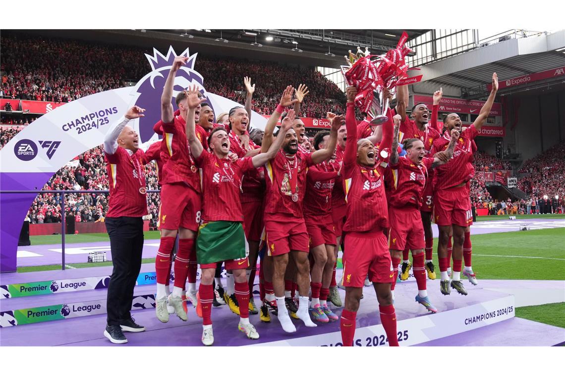 Ex-Coach Klopp mittendrin bei Liverpools Meister-Sause Klopp sieht sein Ex-Team jubeln.