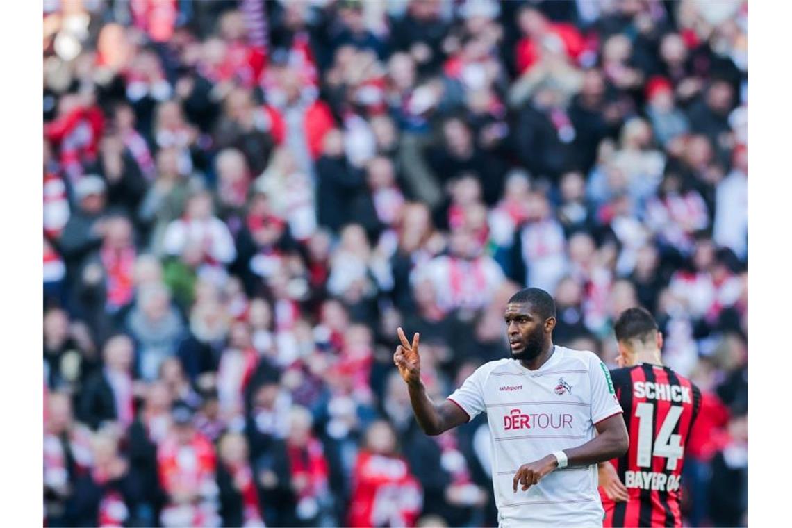Köln ohne Modeste in der Startelf beim VfB Stuttgart Kölns Anthony Modeste freut sich über ein Tor. Foto: Rolf Vennenbernd/dpa/Archivbild