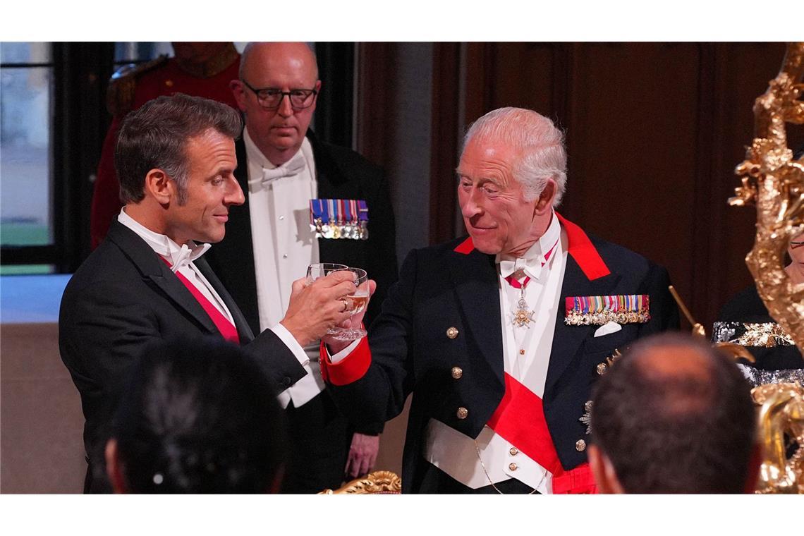 Charmant oder frech? Macron zwinkert Prinzessin Kate zu