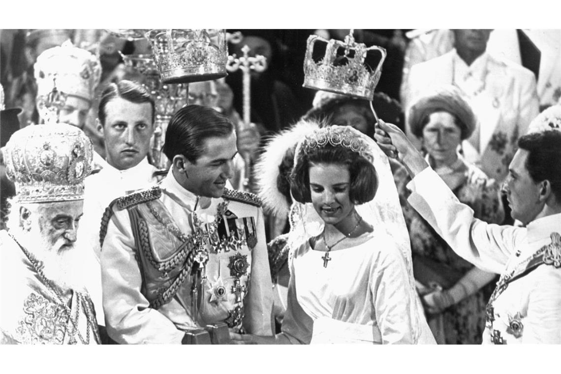 Vor 50 Jahren schafften die Griechen die Monarchie ab König Konstantin und seine Braut, die dänische Prinzessin Anne-Marie, werden am 18. September 1964 getraut.