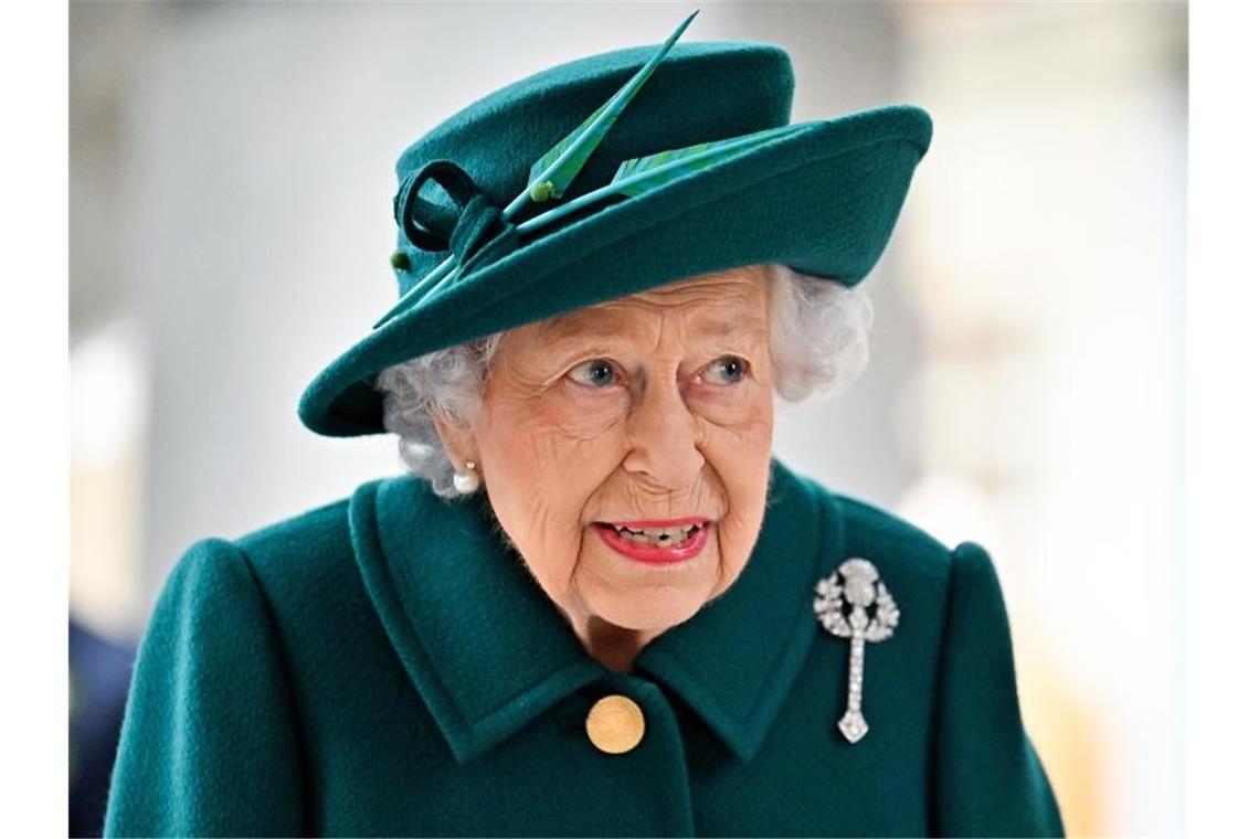 Queen: Gegen Erderwärmung handeln Königin Elizabeth II. ruft die Politik zum Handeln gegen die Erderwärmung auf. Foto: Jeff J Mitchell/PA Wire/dpa