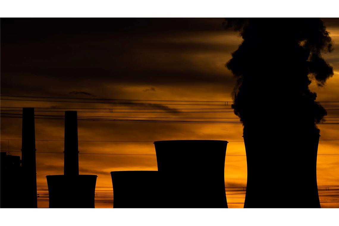 Mehr Strom aus fossilen als aus erneuerbaren Energieträgern Kohlekraft war im ersten Quartal 2025 die zweitwichtigste Energiequelle in Deutschland, nur knapp hinter der Windkraft.