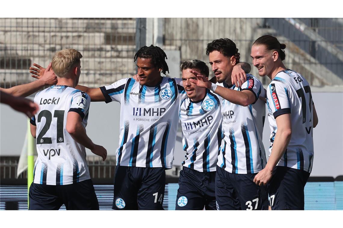 Kollektiver Kickers-Jubel.