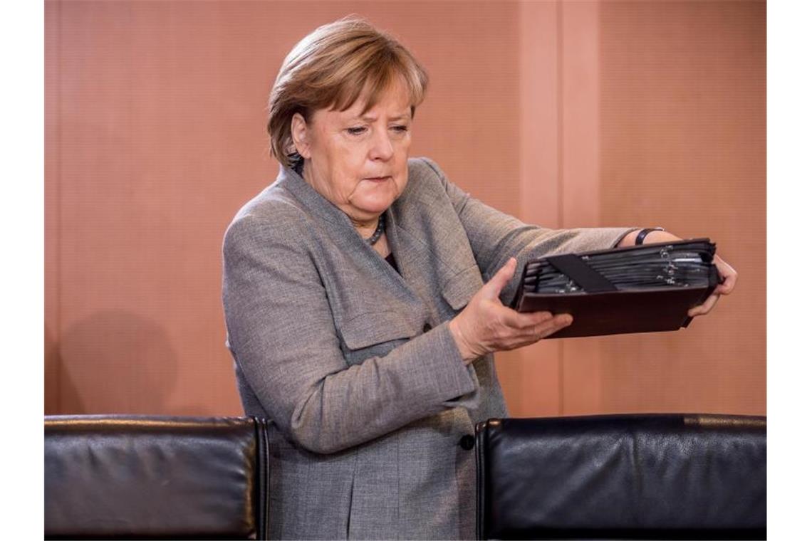 Kommt aus der Sommerpause zurück: Bundeskanzlerin Angela Merkel. Foto: Michael Kappeler/Archiv