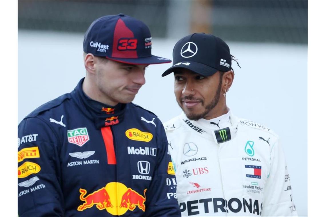 Konkurrenten um den WM-Titel: Max Verstappen (l) und Lewis Hamilton. Foto: David Davies/PA Wire/dpa