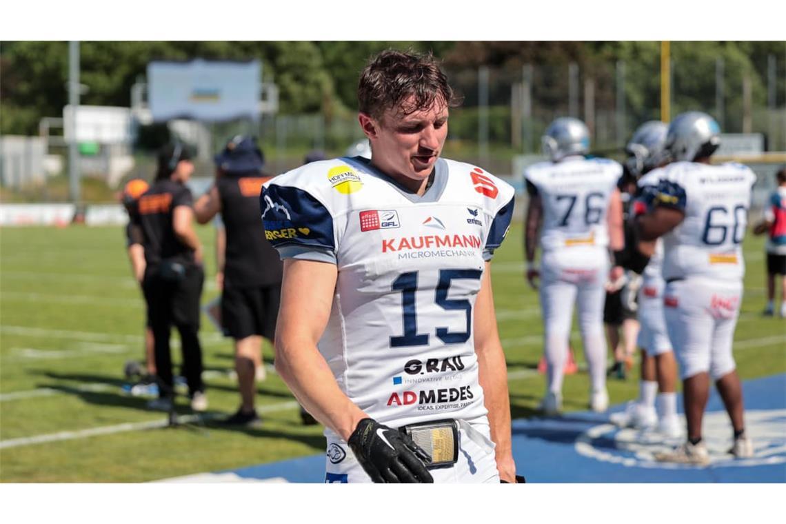 Konstantin Katz im Trikot von GFL-Club Pforzheim Wilddogs, er spielt auch in der Brandenburg-Liga Handball für die Wünsdorfer Wölfe.