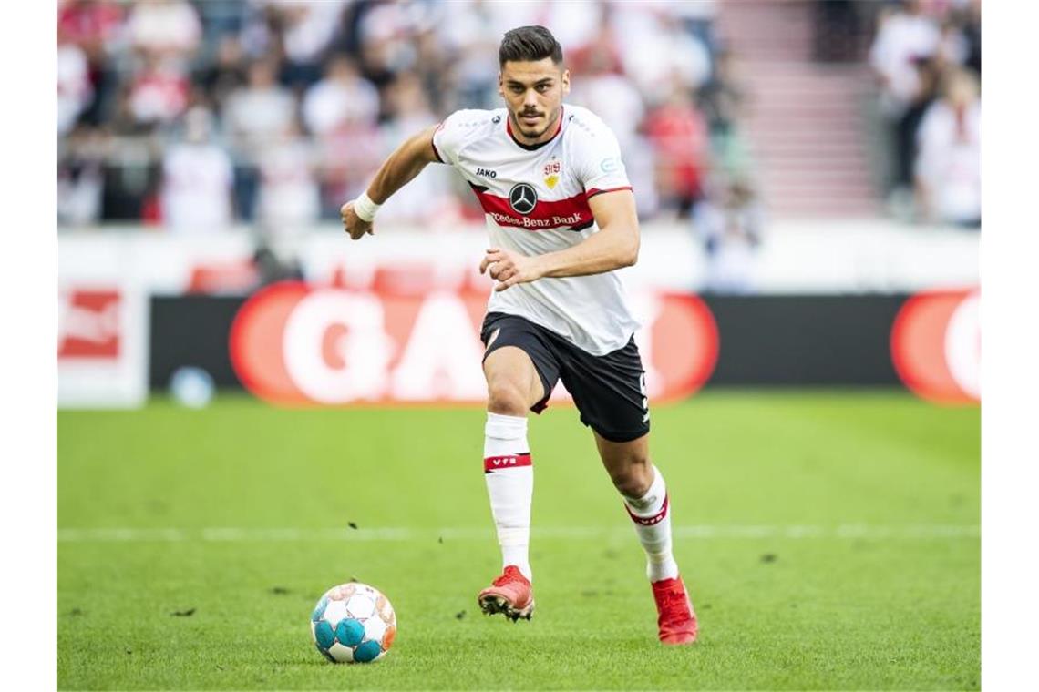 „Dann hören wir auf“: VfB vor Keller-Duell unter Druck Konstantinos Mavropanos in Aktion. Foto: Tom Weller/dpa/Archivbild