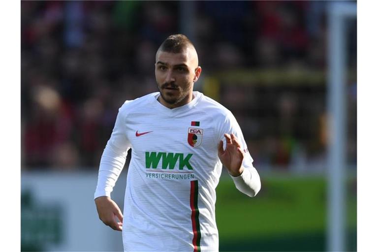 Konstantinos Stafylidis am Ball. Foto: Patrick Seeger/Archivbild
