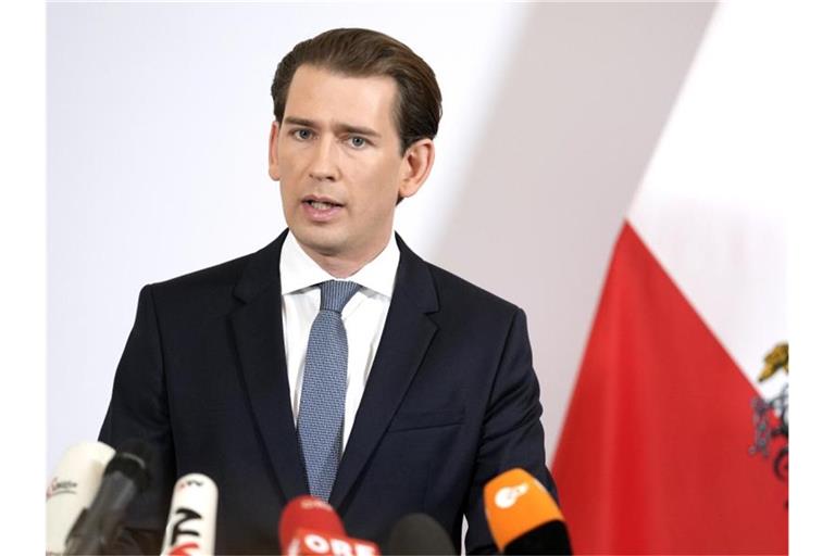 Korruptionsermittlungen gegen Österreichs Kanzler Sebastian Kurz (ÖVP) haben eine Regierungskrise ausgelöst. Foto: Georg Hochmuth/APA/dpa
