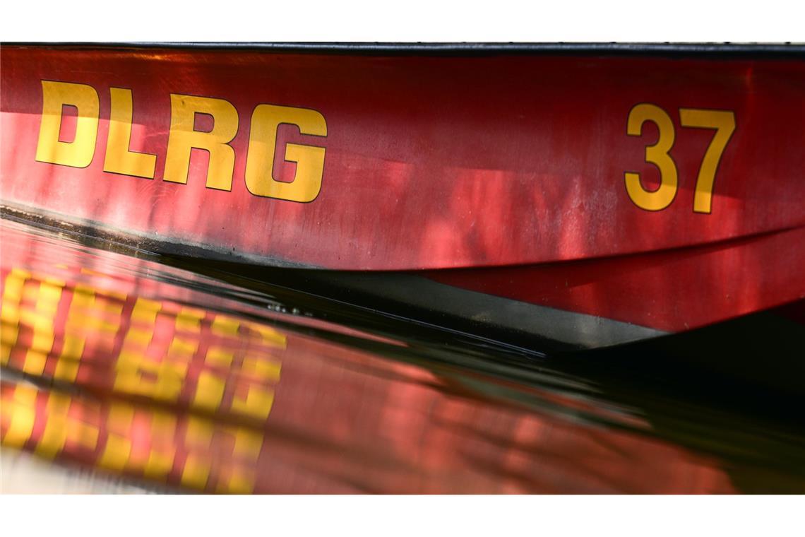 Kräfte des DLRG waren im Einsatz. (Symbolbild)