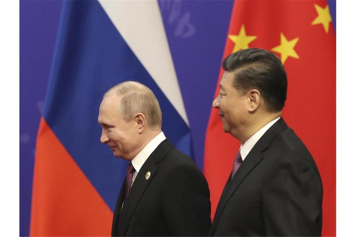 Kremlchef Putin und Chinas Präsident Xi Jinping bei einem Treffen im April in Peking. Foto: Kenzaburo Fukuhara/Pool Kyodo News/AP