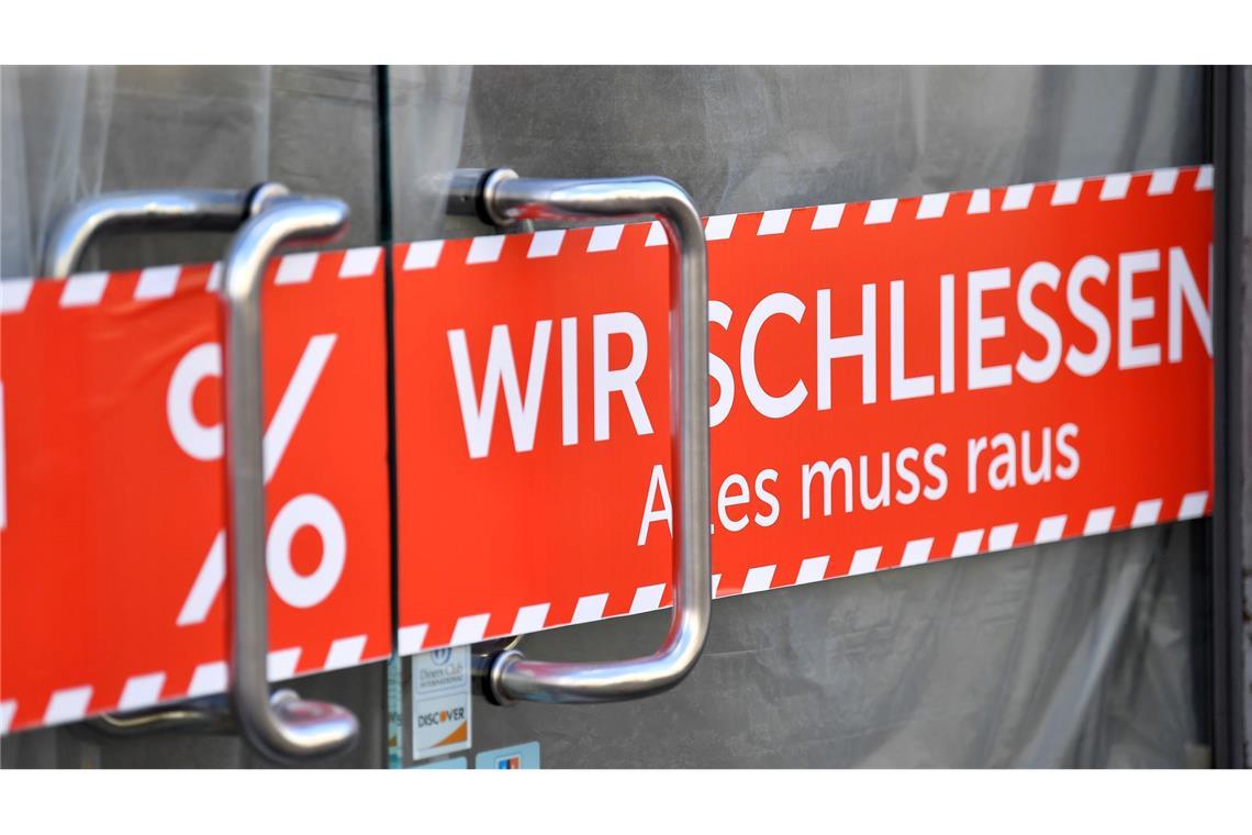 Vor Trendwende? Zahl der Insolvenzen steigt kaum noch Krisen fordern Tribut: mehr Unternehmensinsolvenzen (Archivbild)