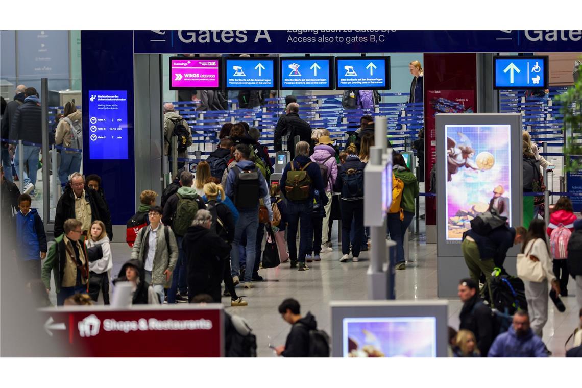 Krisen und Konflikte beeinflussen derzeit die Reiseentscheidungen vieler Urlauber. (Archivbild)
