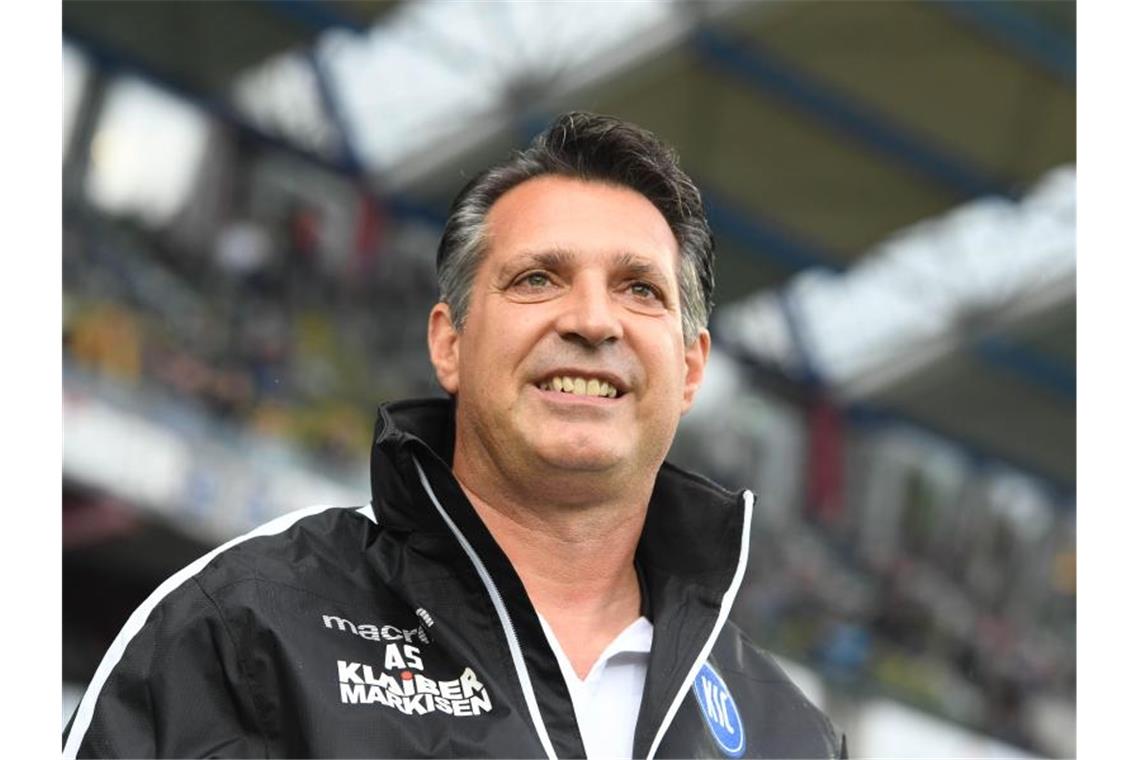 Karlsruher SC hat Länderspielpause genutzt KSC-Trainer Alois Schwartz. Foto: Uli Deck/dpa/Archivbild