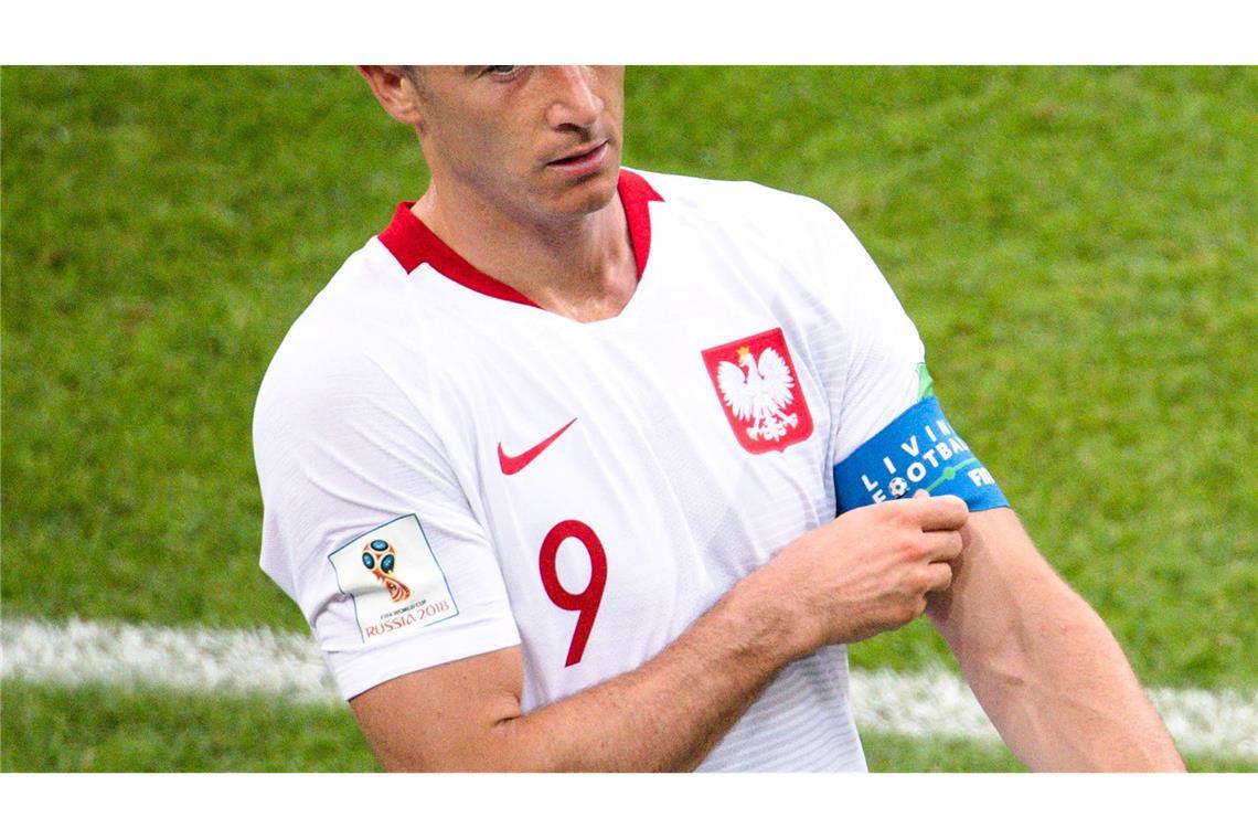 Zoff in Polen: Lewandowski erklärt vorläufig Rücktritt Künftig nicht mehr Kapitän? Robert Lewandowski ist sauer.