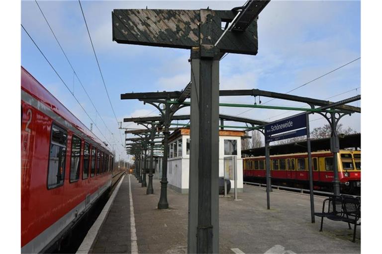 Künftig will die Bahn mehr Geld für die Reinigung und Instandhaltung ihrer Bahnhöfe ausgeben. Foto: Bernd Settnik/zb/dpa
