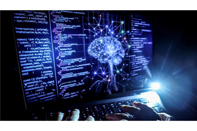 Künstliche Intelligenz kommt in immer mehr Industriebetrieben zum Einsatz. (Symbolbild)