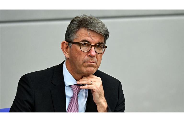 Kulturstaatsminister Weimer lässt den Vorwurf "einseitiger Eingriffe" zurückweisen. (Archivbild)