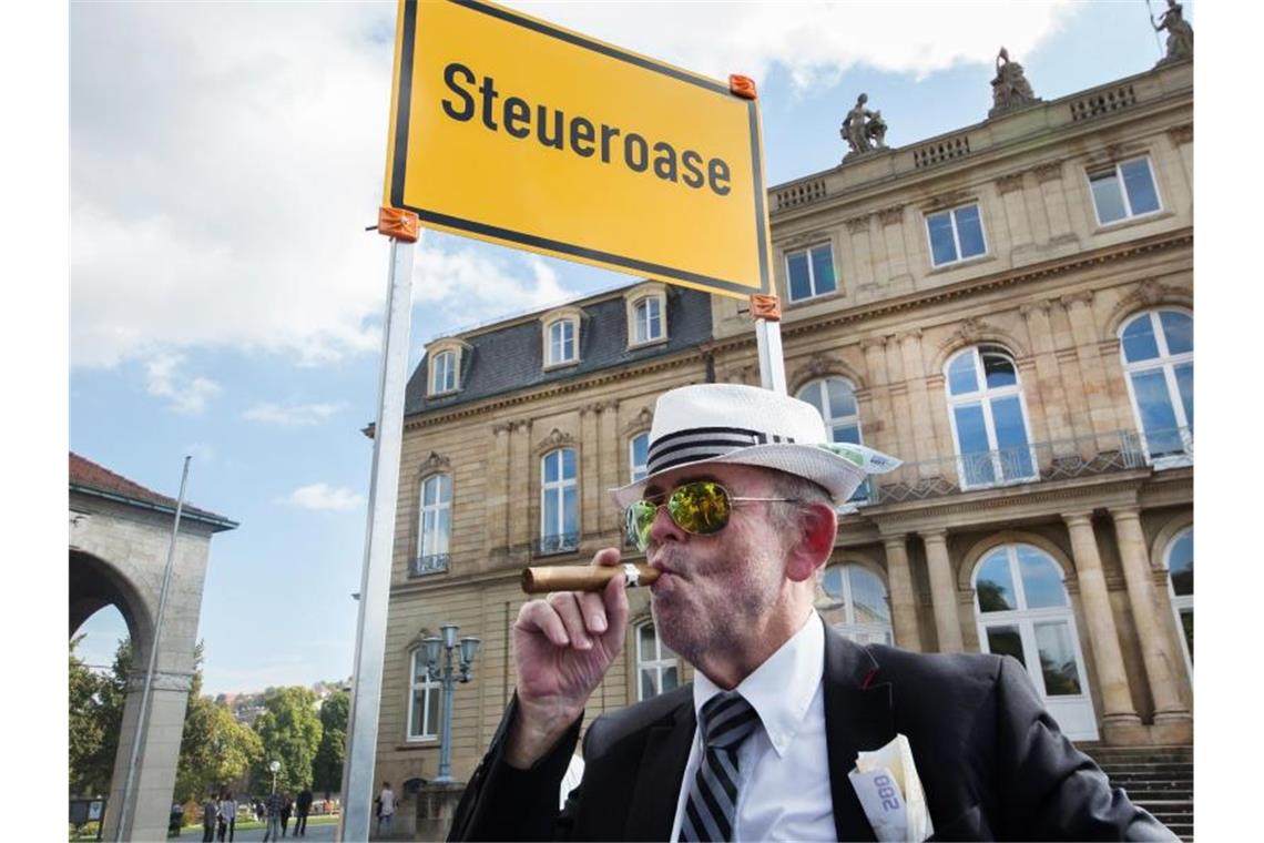 EU prangert britisches Überseegebiet als Steueroase an Kurz nach dem Brexit hat die EU die britischen Cayman Islands auf die Schwarze Liste der Steueroasen gesetzt. Foto: Silas Stein/dpa