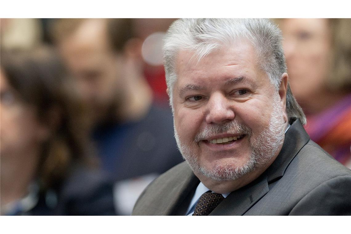 Kurz vor der Landtagswahl in Rheinland-Pfalz hat Ex-Ministerpräsident Kurt Beck (SPD) den Wahlkampf Cem Özdemirs  kritisiert (Archivfoto).