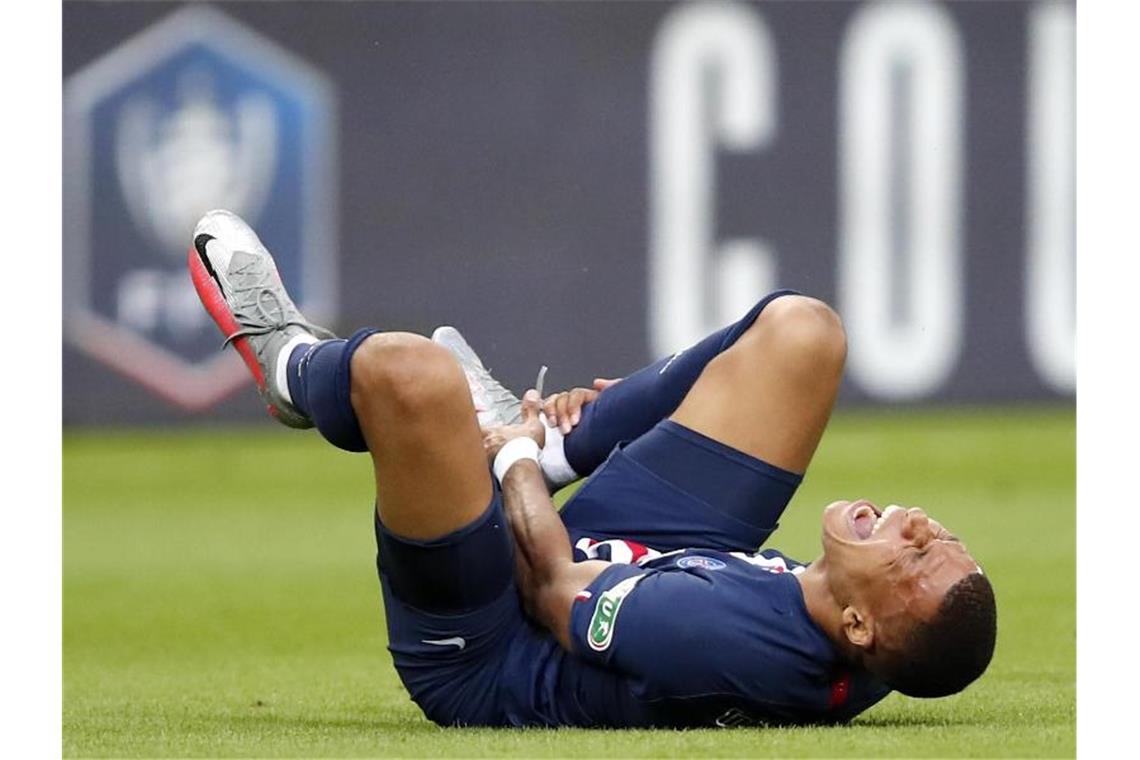 PSG-Stürmer Mbappé fällt rund drei Wochen aus Kylian Mbappé fällt rund drei Wochen aus. Foto: Francois Mori/AP/dpa