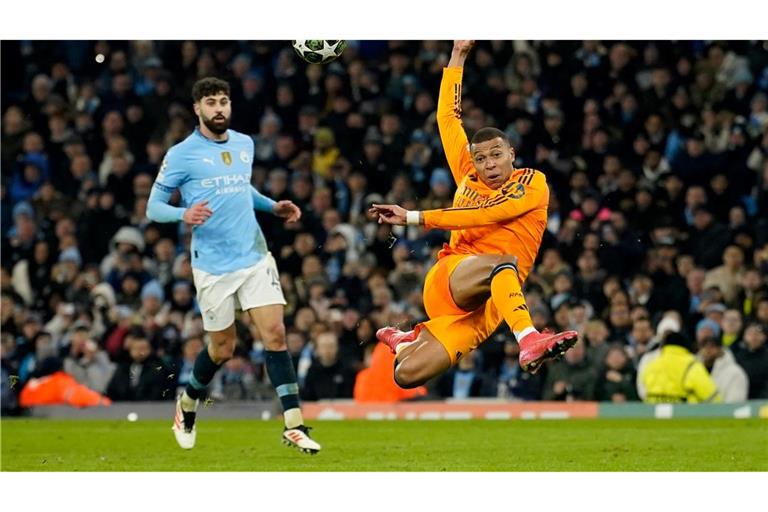 Kylian Mbappé traf im vergangenen Jahr gegen Manchester City. (Archivbild)