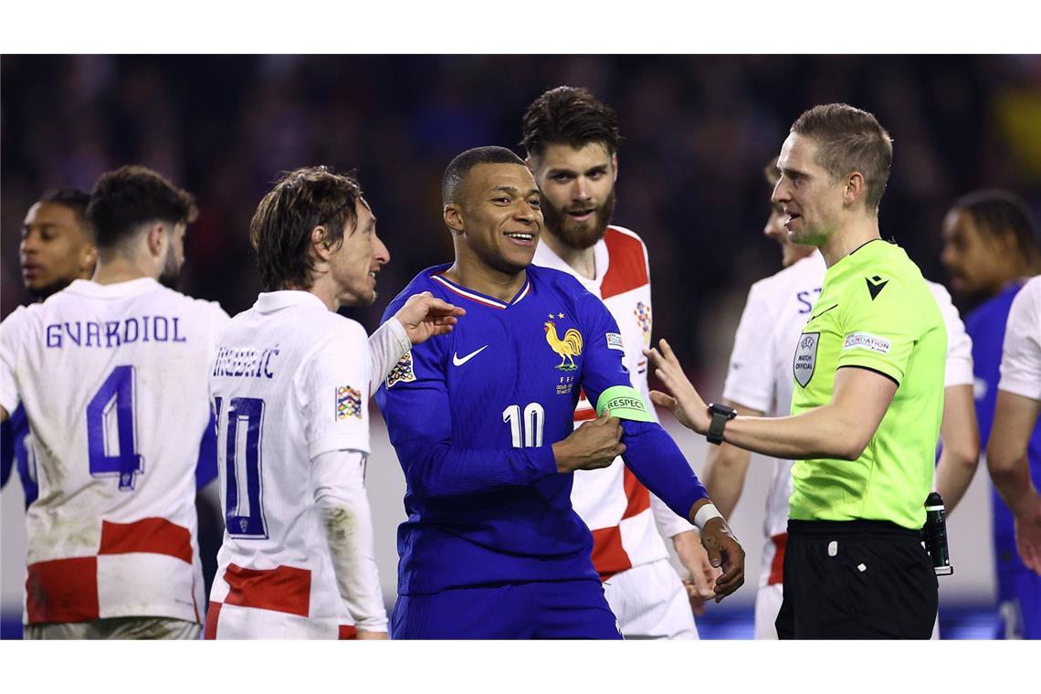 Mbappé-Rückkehr ins Nationalteam von viel Kritik begleitet Kylian Mbappé unterlag mit Frankreich in Split.