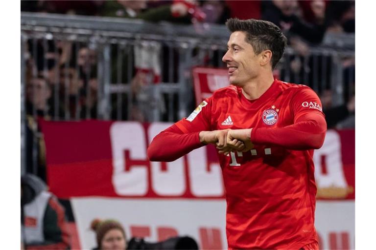 Lässt sich an der Leiste operieren: Bayern-Stürmer Robert Lewandowski. Foto: Sven Hoppe/dpa