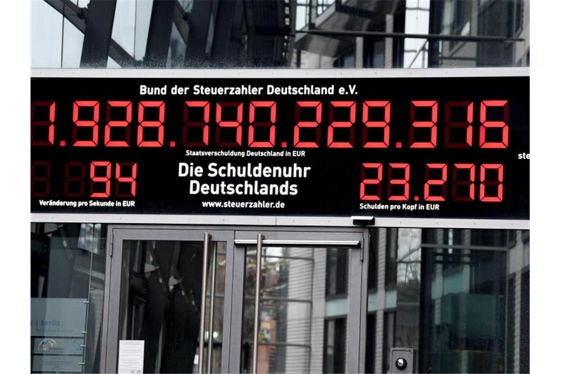 Scholz will für Altschuldenhilfe Schuldenbremse aussetzen Läuft die Schuldenuhr des Bundes der Steuerzahler bald wieder schneller?. Foto: Britta Pedersen/dpa-Zentralbild/dpa/Archiv