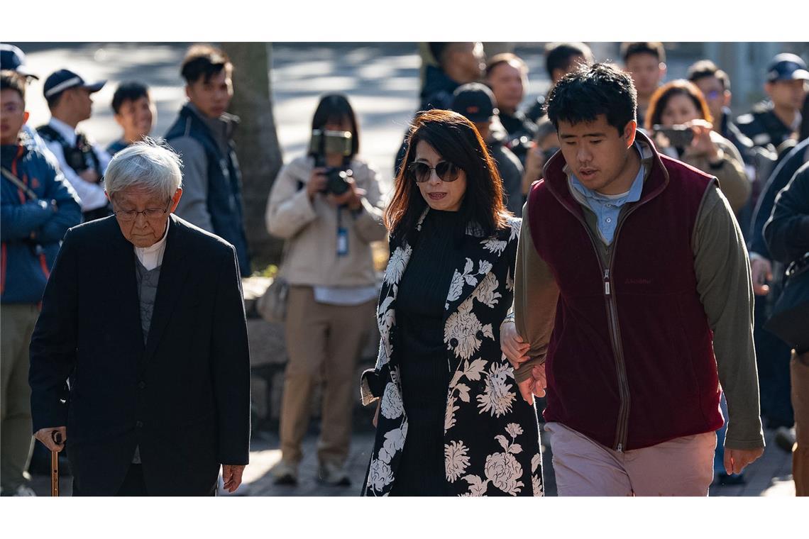 Lais Angehörige und Unterstützer kamen zum Gericht, um das Urteil zu hören.