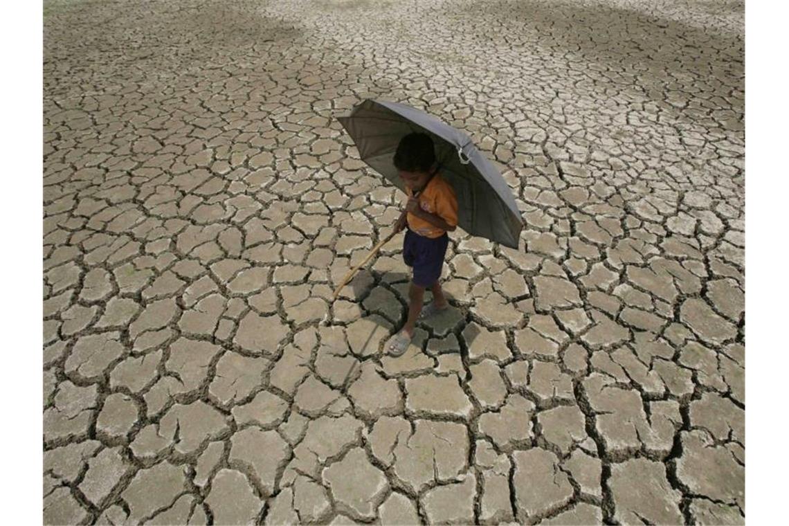 Land ohne Wasser: Dürre in Indien. Foto: str/EPA