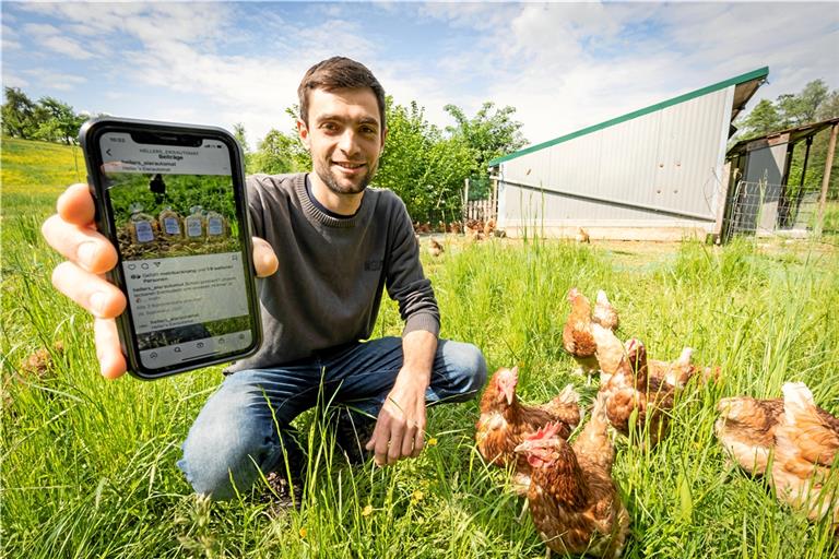 Landwirtschaftsmeister Stefan Heller aus Backnang-Steinbach setzt beim Vermarkten seiner Produkte auch auf Instagram. Foto: Alexander Becher